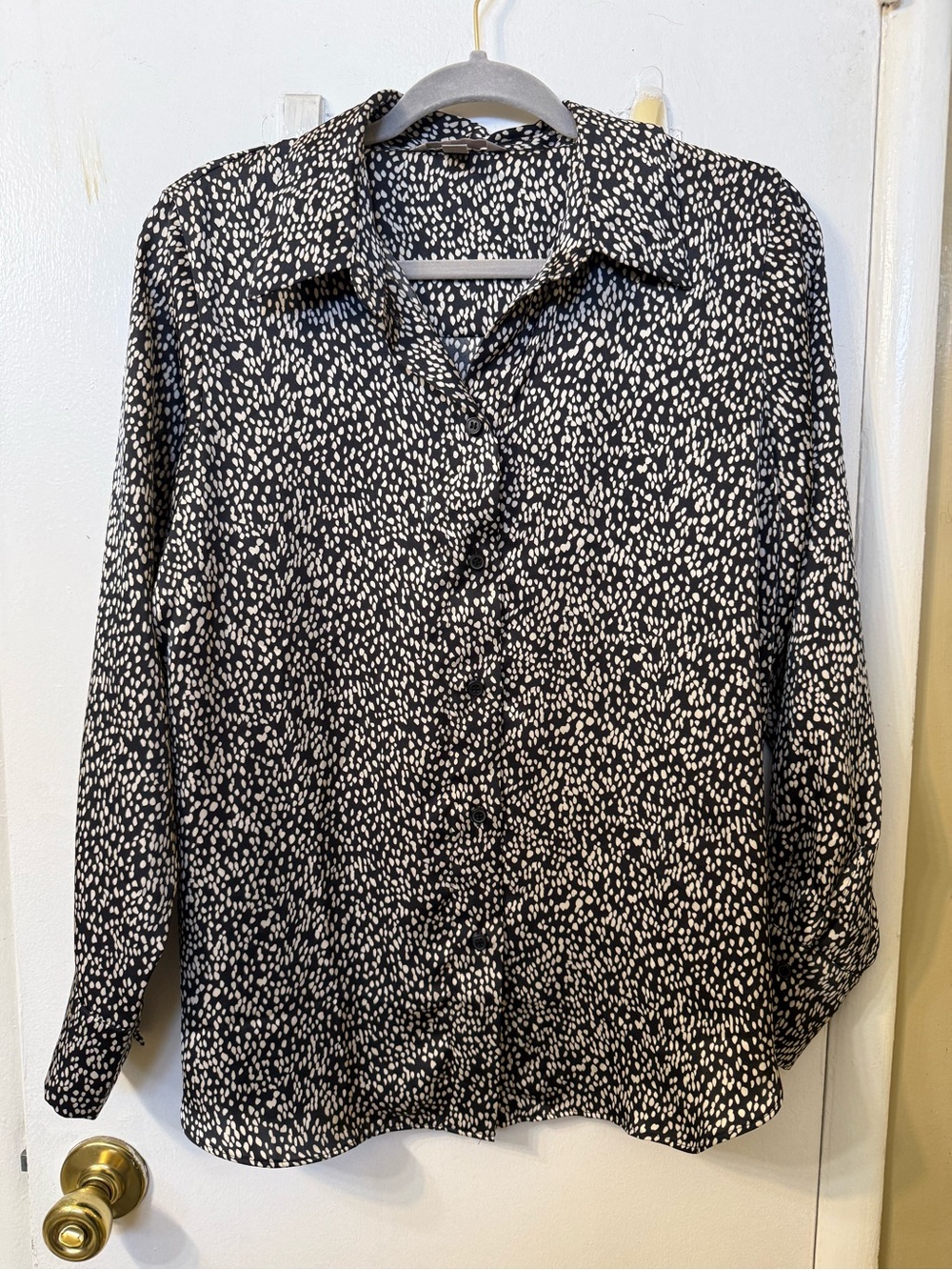 H&M Black and White Pebble  Blouse Size M